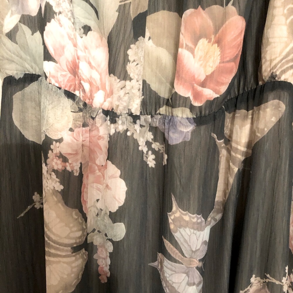 NWOT Flower Maxi Dress - Picture 2 of 7